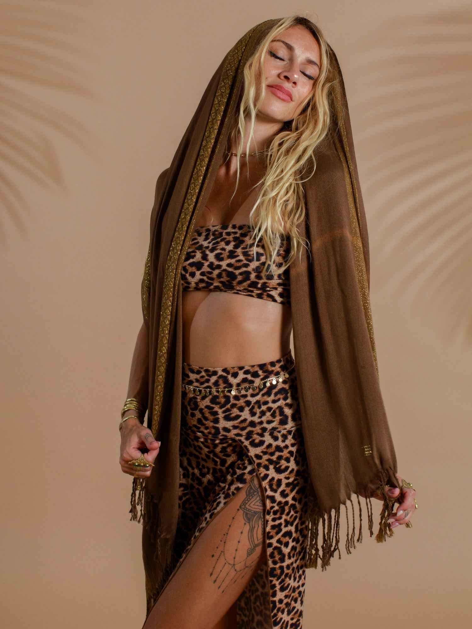 Priestess Scarf - Cappuccino/Gold